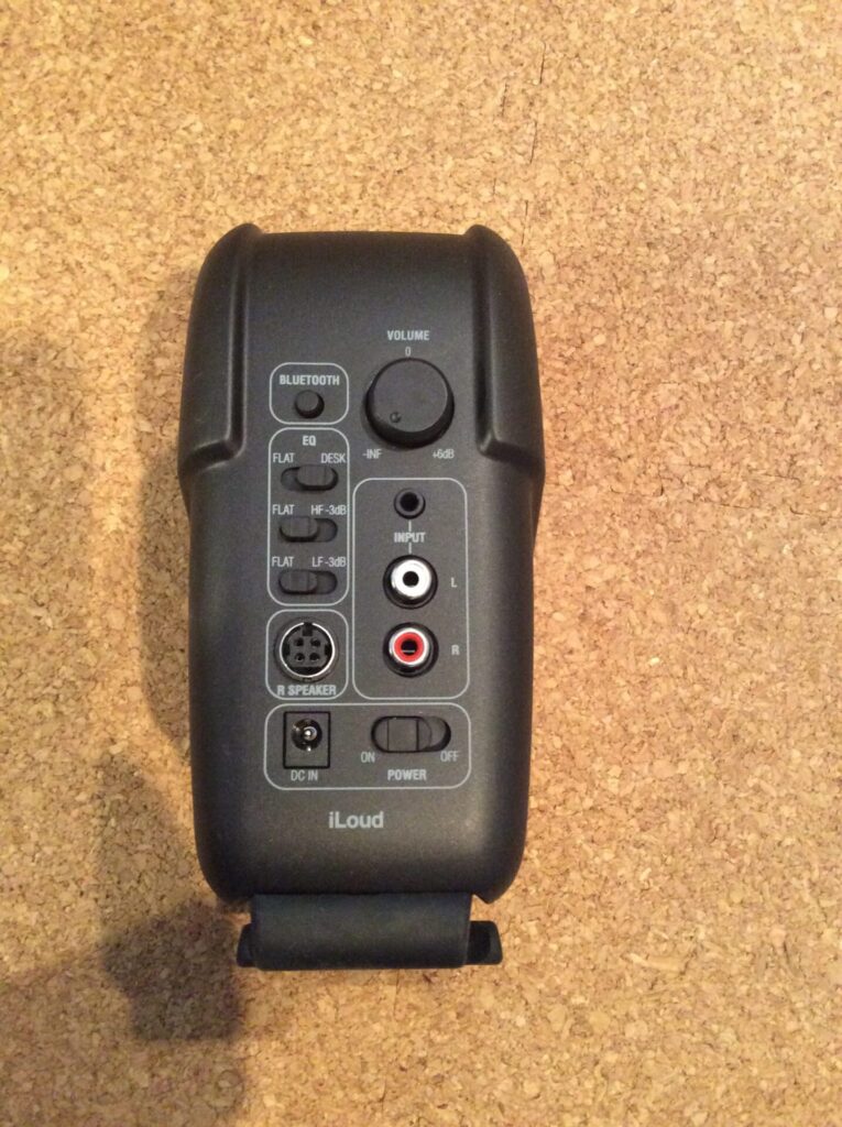 iLoud Micro Monitor 後部